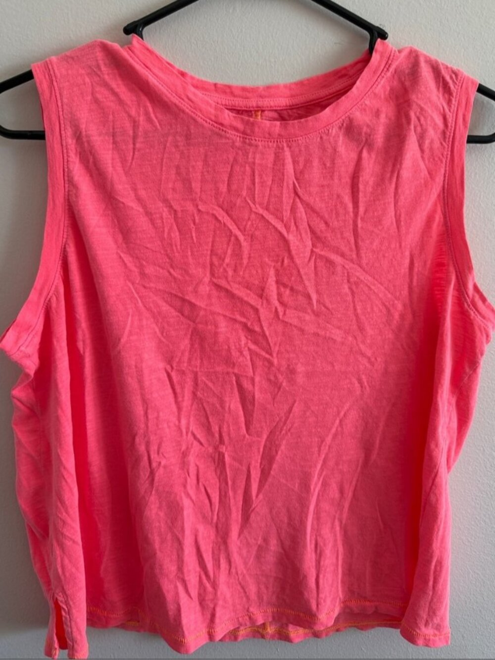 Woman’s tank top - Picture 1 of 1